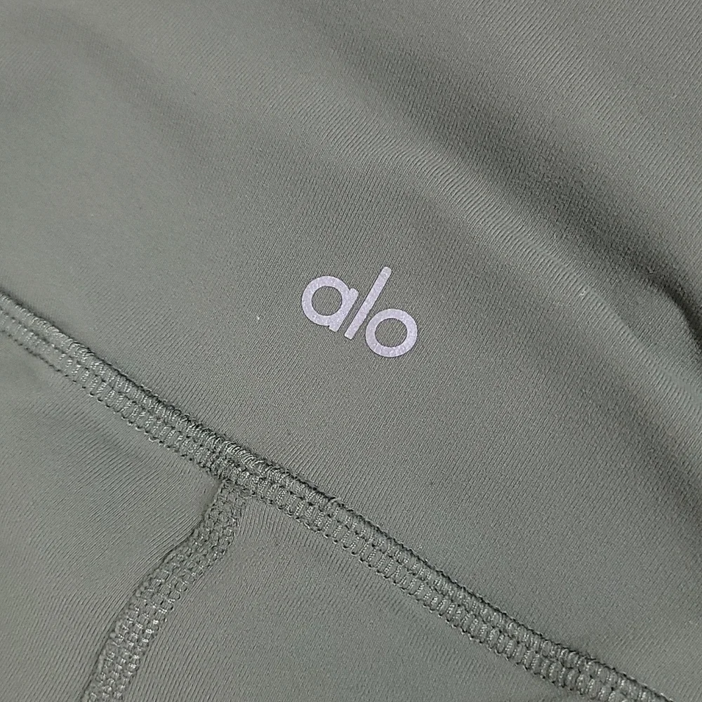 Alo Yoga High Waist Moto Legging Jungle M (one small hole) - Picture 10 of 11